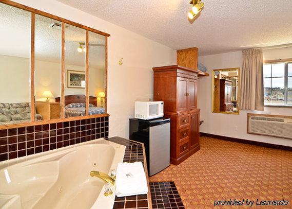 Econo Lodge Inn & Suites Madras Ruang foto